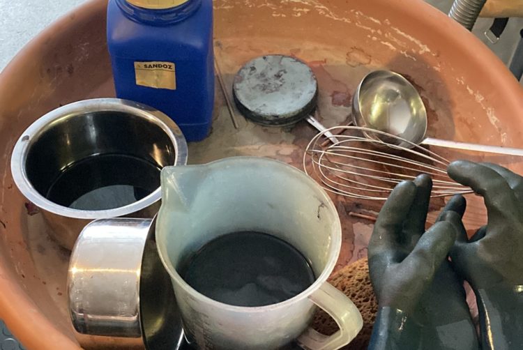 bowls and pitchers plus tools for mixing dyestuff